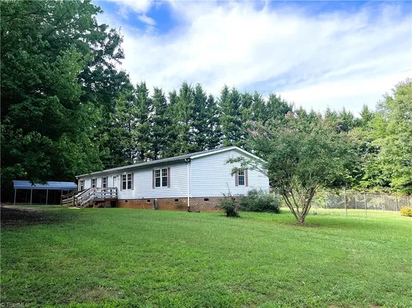203 Albert Rd, Stokesdale, NC 27357