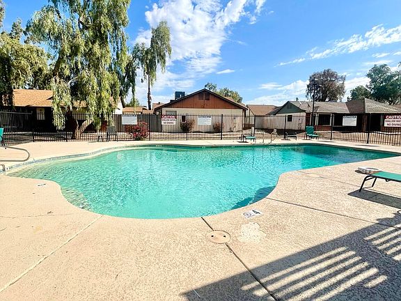 4th image of 8520 W Palm Lane #1080