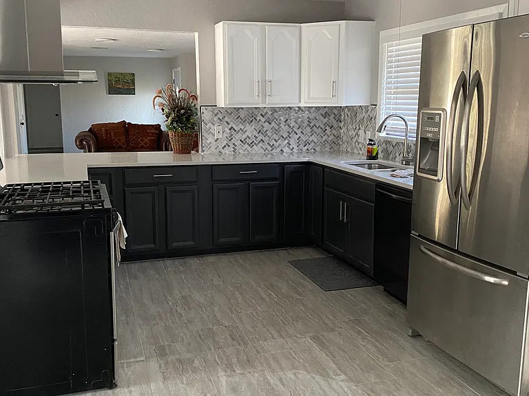 2124 NW Columbia Ave — Photo 4