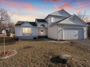 17336 Homestead Trl, Lakeville, MN 55044