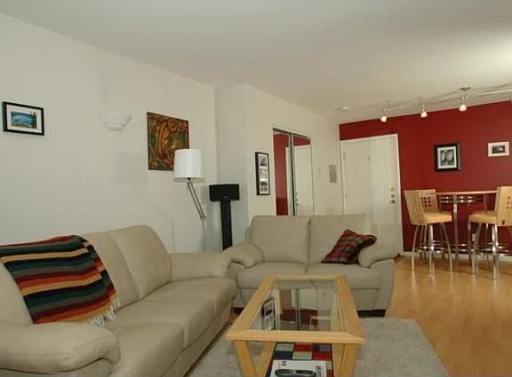 3rd image of 2025 E Greenwich Ave Unit 319