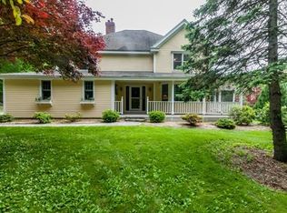 41 Pompositticutt St, Stow, MA 01775