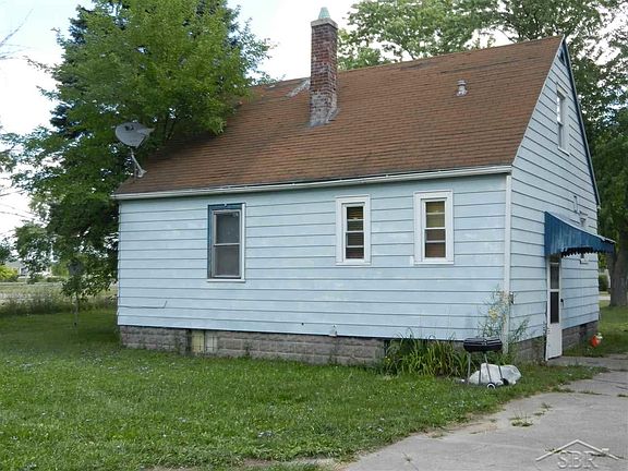 2nd image of 1427 S Outer Dr