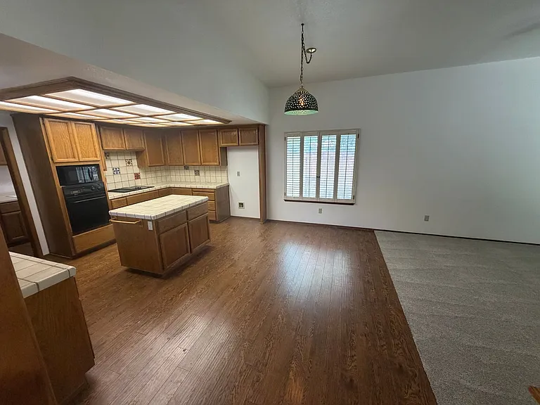 11674 Prospect Hill Dr — Photo 10