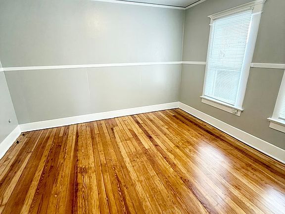 4th image of 611 N Cascade Ave APT 6