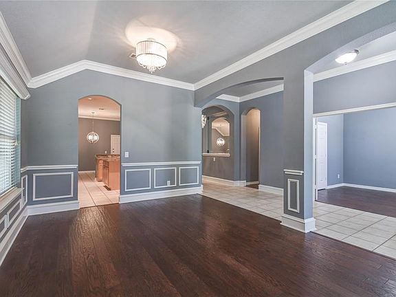 5th image of 3005 Great Southwest Dr