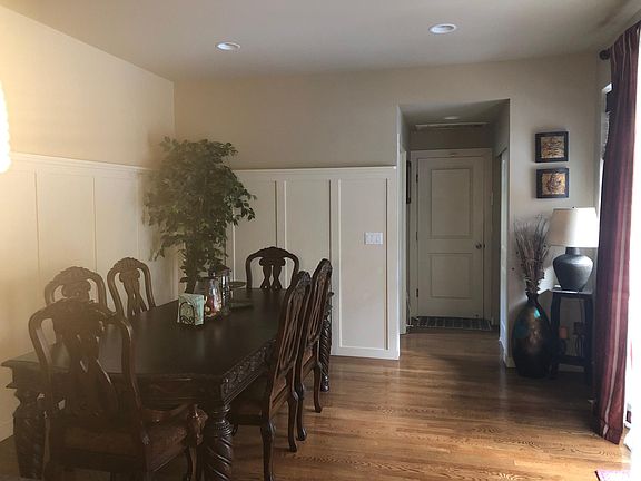 5th image of 10656 Eastridge Dr NE