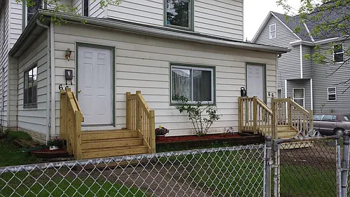 66 George St E Photo 1