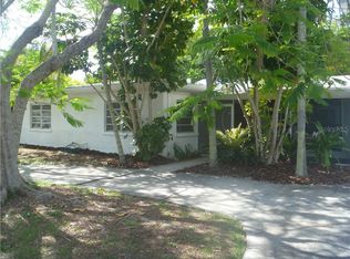 2342 Milford Cir, Sarasota, FL 34239