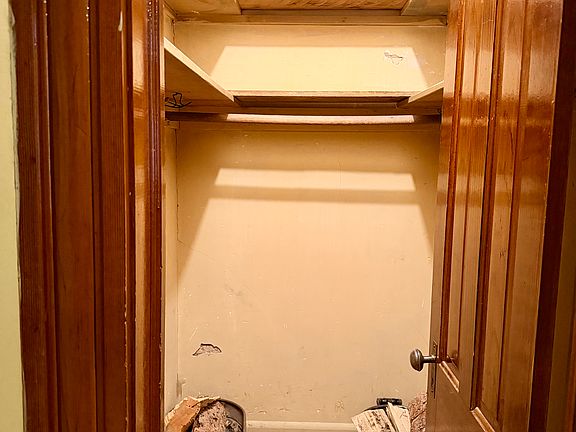 2nd image of 307 S 4th St