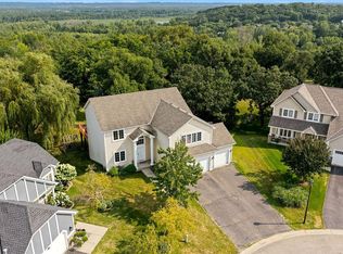 237 Adam Cir, Carver, MN 55315
