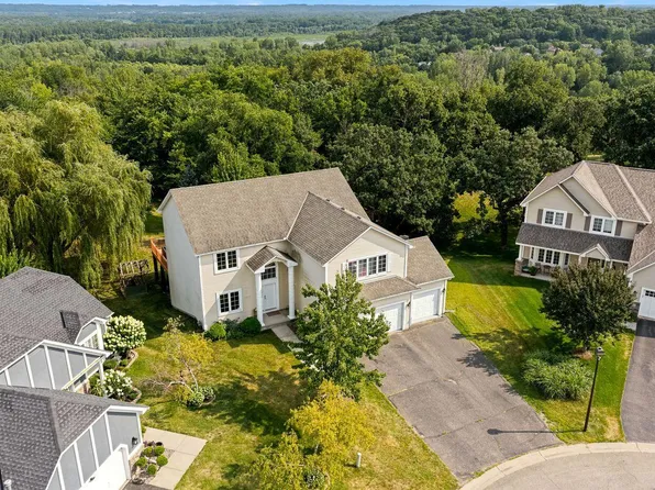 237 Adam Cir, Carver, MN 55315