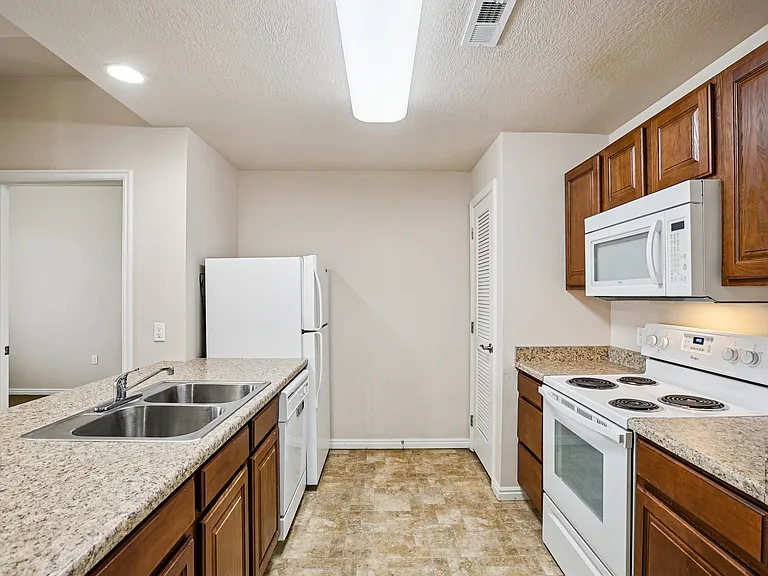 Silver Crest Senior Community — Photo 20