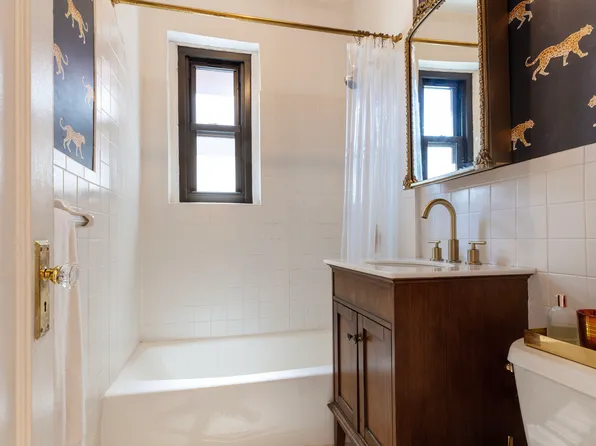 76-66 Austin Street image 7 of 26