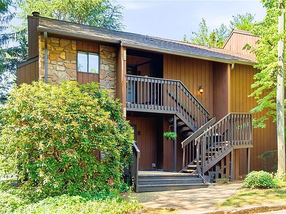 2nd image of 109 Cedar Lake Trl