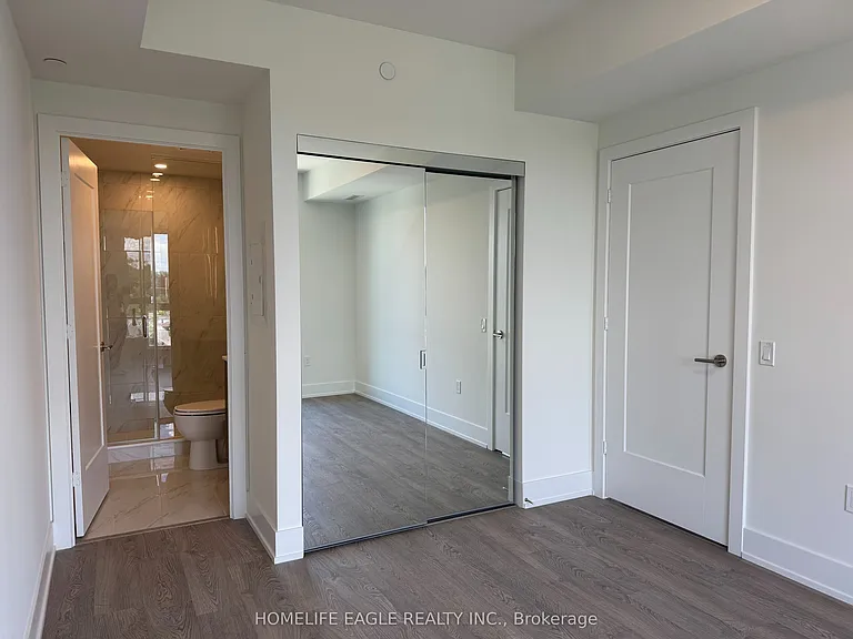 858 Dupont St #821 — Photo 17