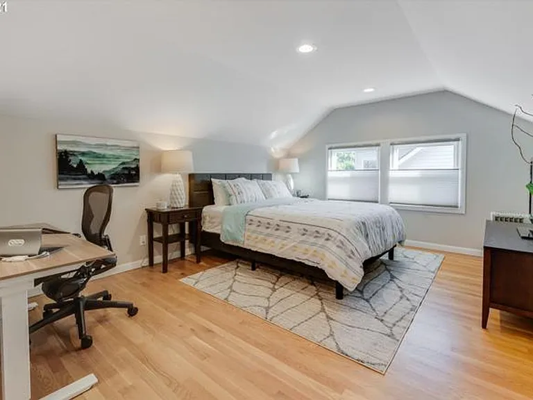 1823 N Ainsworth St — Photo 16