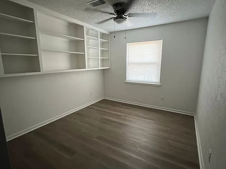 113 Shalimar Dr — Photo 11