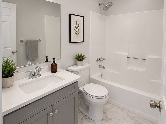 3rd image of 2143 Valley Oaks Dr SE