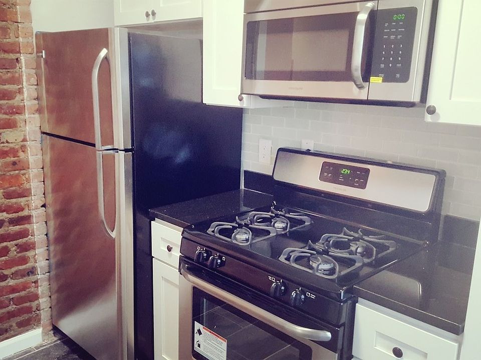1st image of 944 Marcy Ave APT 3A