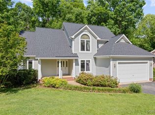 5810 Spinnaker Cove Rd, Midlothian, VA 23112