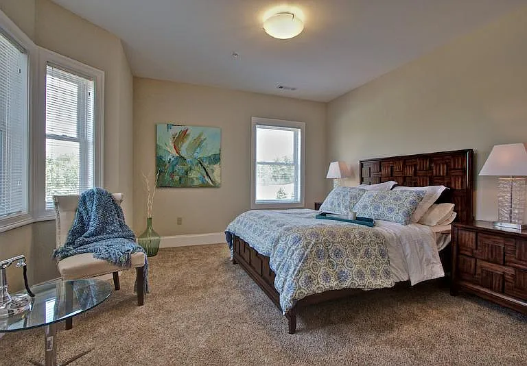 Madison Place Southborough — Photo 14