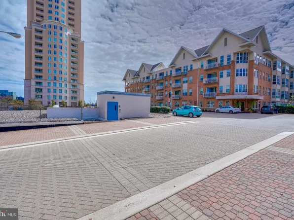 23 Pierside Dr Unit 316, Baltimore, MD 21230