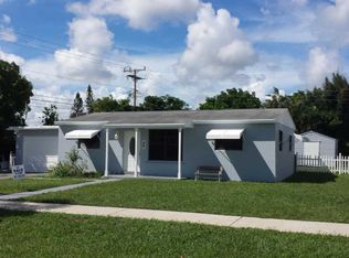 356 Winged Foot Rd, Palm Springs, FL 33461