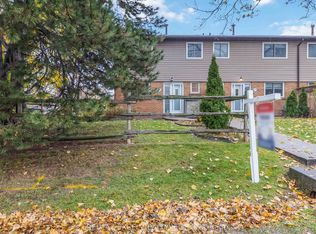 1265 Napier Cres #12, Oakville, ON L6H 2A5