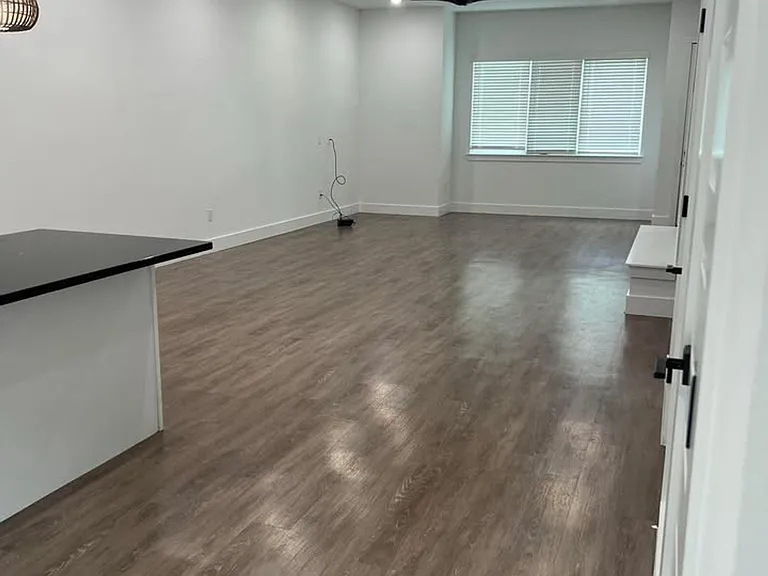 3200 SW 2nd St — Photo 5