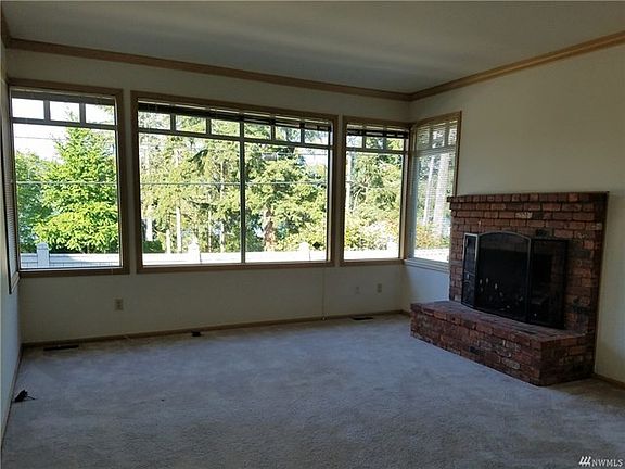 4th image of 3087 W Lake Sammamish Pkwy NE
