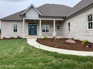 2175 Stone Harbor Blvd, Lenoir City, TN 37772