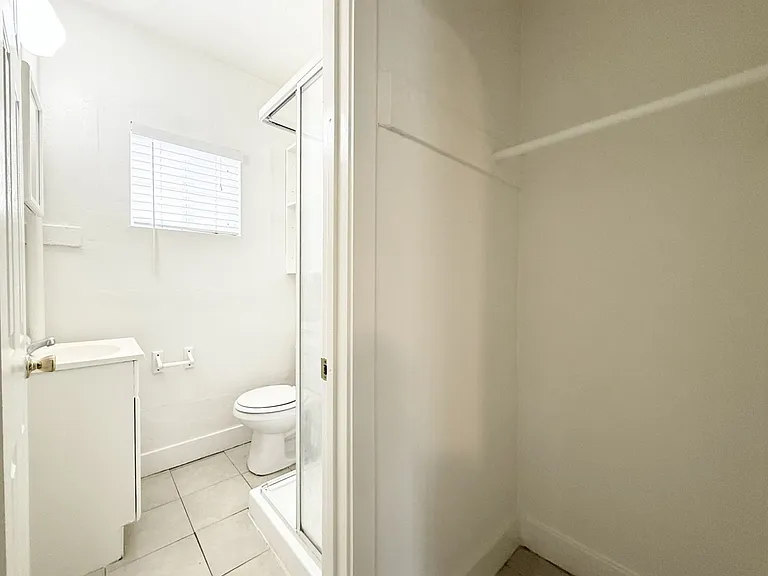 400 Civic Center Dr #E — Photo 10