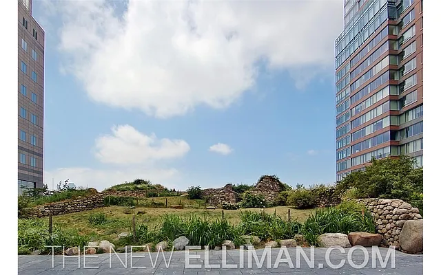 Rented by Douglas Elliman | media 32