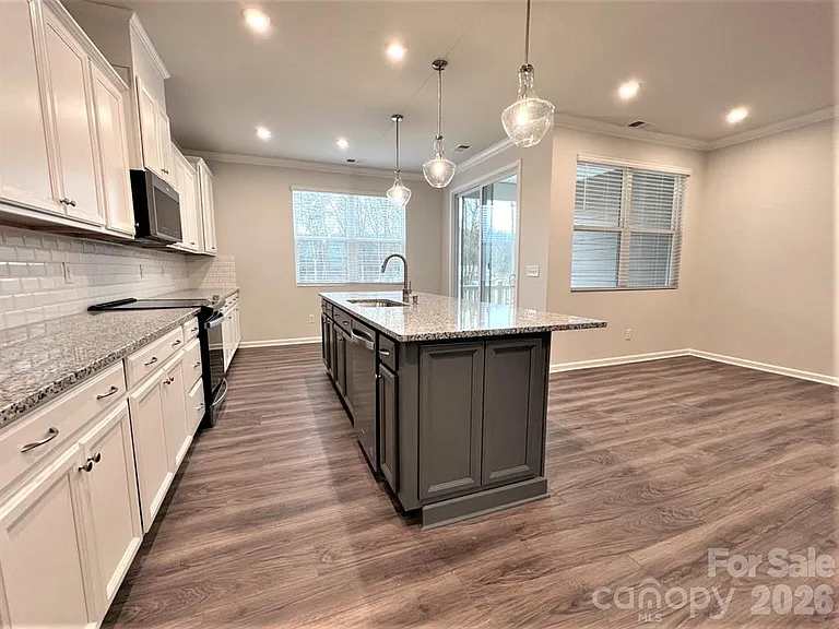 16628 Summers Walk Blvd — Photo 2