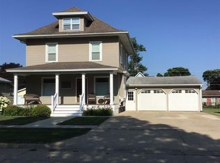 106 S Maple Ave, New Hampton, IA 50659