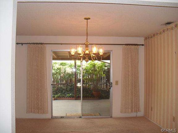 4th image of 1329 E Palm Ave