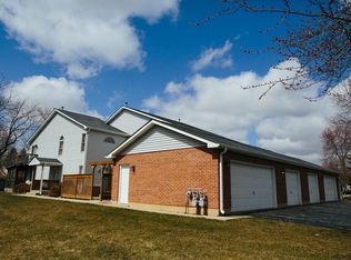 319 Wethington Dr #319, Wauconda, IL 60084