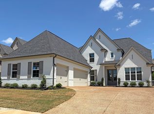 8058 Old Addison Dr, Olive Branch, MS 38654