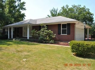 1325 Lisa Dr, Florissant, MO 63033
