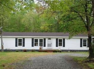 119 Deane Rd, Louisa, VA 23093