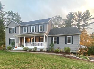 3 Woodland Ridge Dr, Lakeville, MA 02347