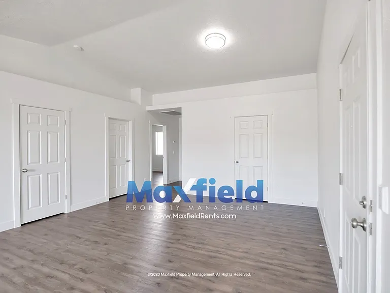 2737 E 750 N #3 — Photo 32