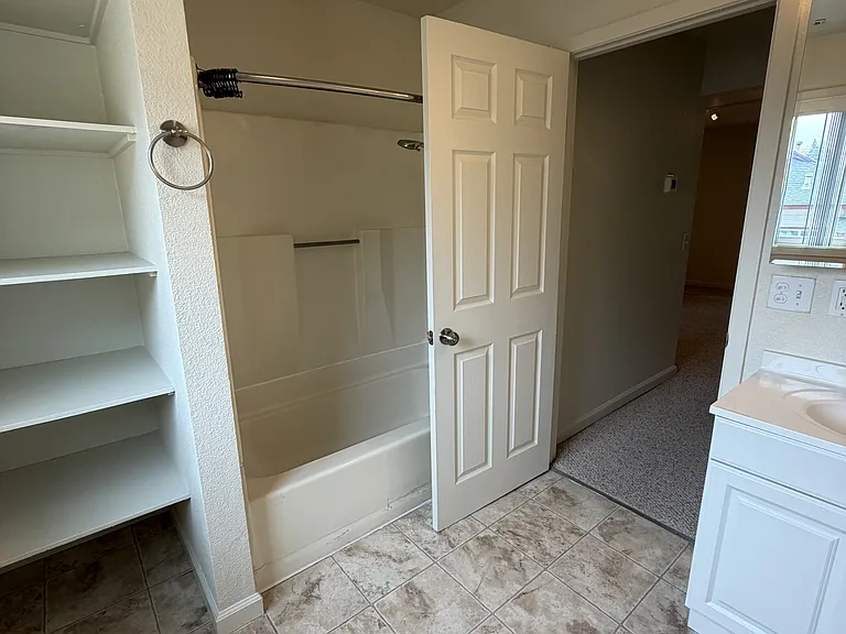 506 Sonoma Ave — Photo 11