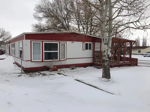 1203 Sigma Dr, Rawlins, WY 82301