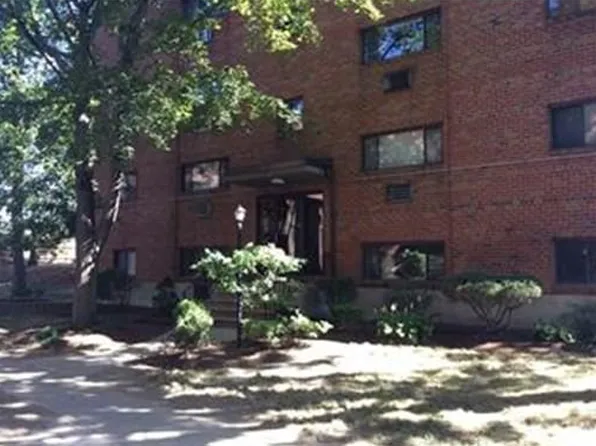 8 Riverside St APT 2, Watertown, MA 02472