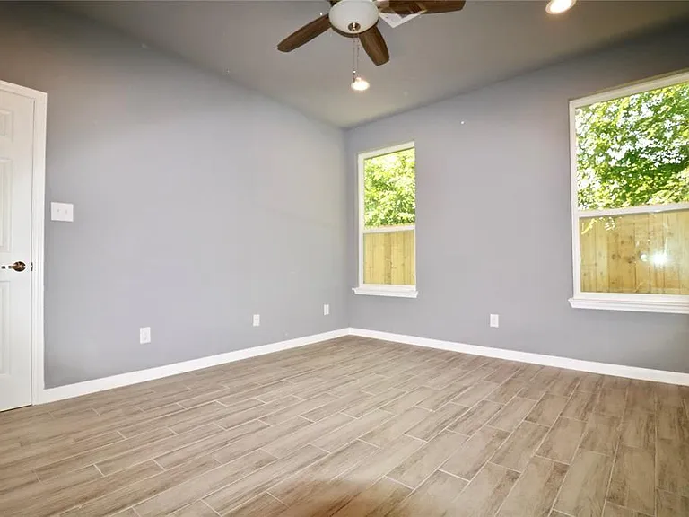 4238 Aledo St — Photo 15