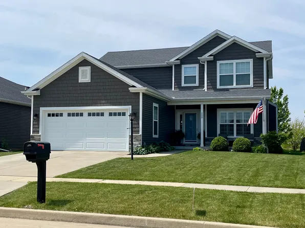 209 Capitol St, Savoy, IL 61874