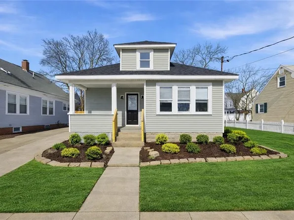 53 Oriole Ave, Pawtucket, RI 02860