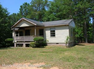244 Roger Arnold Rd, Grantville, GA 30220